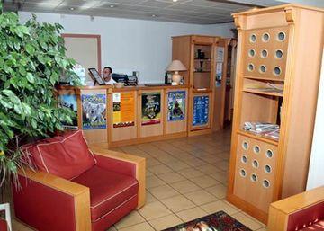 Enzo By Kyriad Direct Hotel Vierzon
