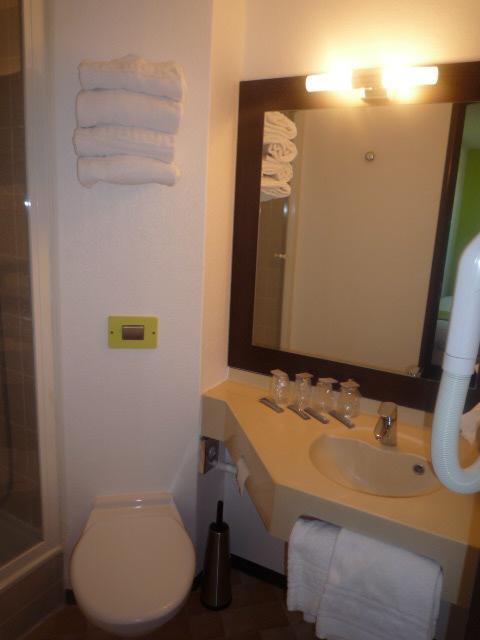 Hotel Enzo By Kyriad Direct Vierzon